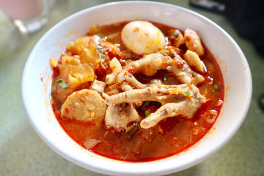Hati-hati 15 Makanan Enak Ini Paling Sering Bikin Anda Ketagihan! 