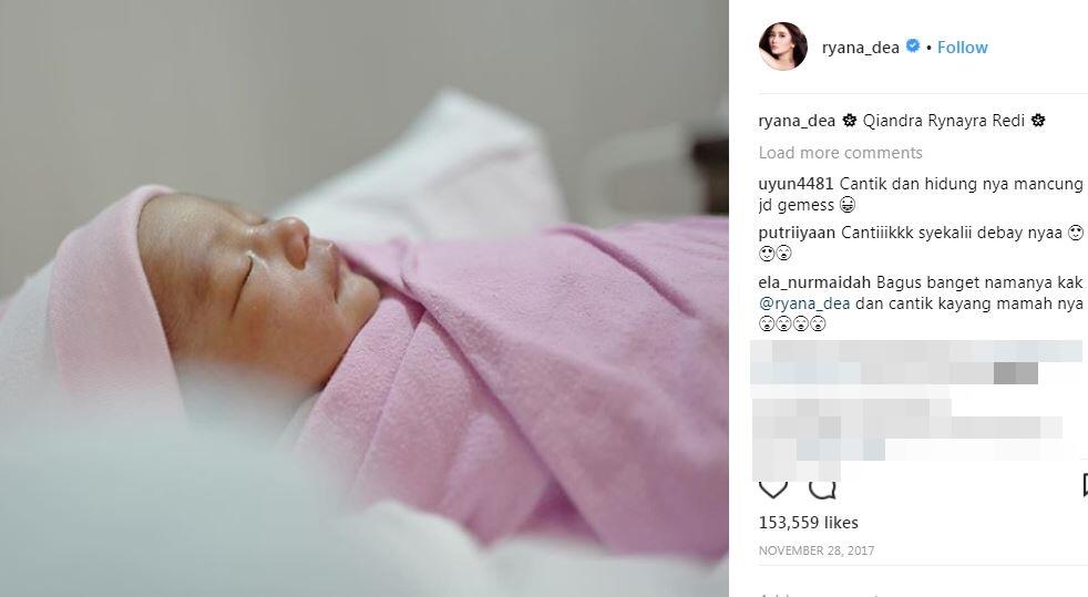 Bayi Artis Mungil ini Bikin Viral Karna Cantik dan Ganteng