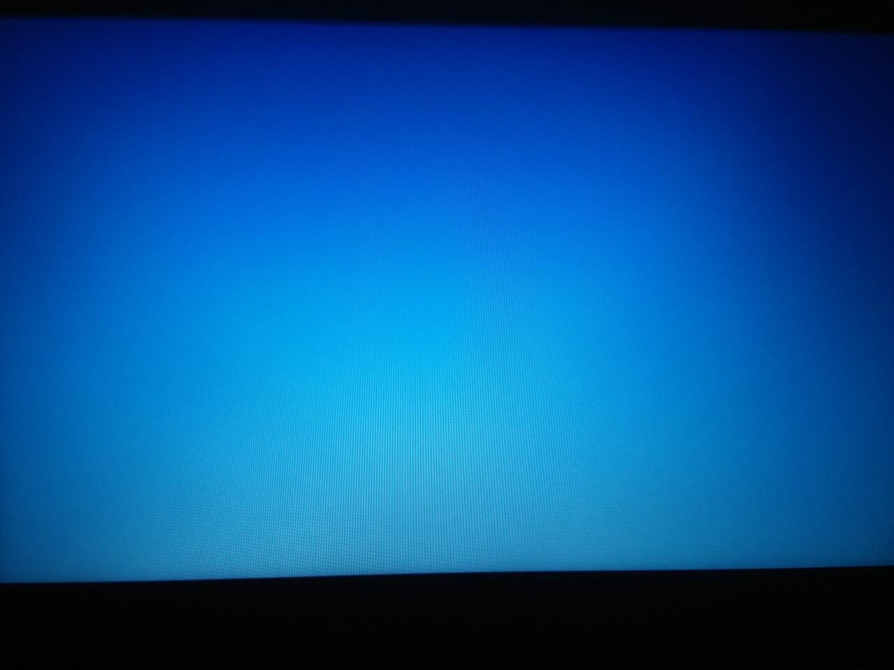 Laptop layar biru trus mati