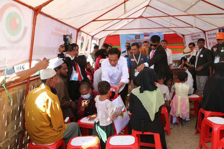 Jokowi Bersikeras ke Afghanistan meski Ada Potensi Gangguan Keamanan (Bonus Pic)