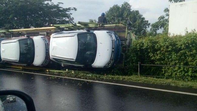 Suzuki Belum Tahu Kabar Truk yang Bawa Ignis Terguling