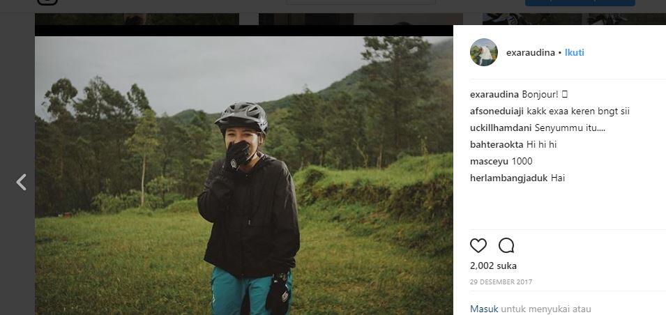 Cantik, Enerjik, Garang di lintasan Tanah , dan Siap Mengguncang Lelaki !!