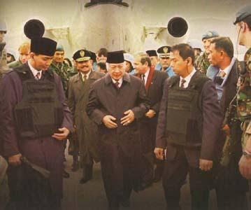 Presiden Yang Berani Datang Ke Wilayah Perang