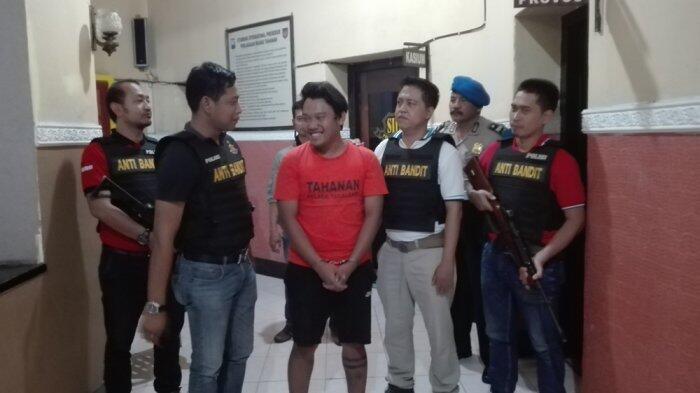 Pemuda Ini Habiskan Uang Rp 221 Juta Demi Tiduri 15 Wanita Sebulan