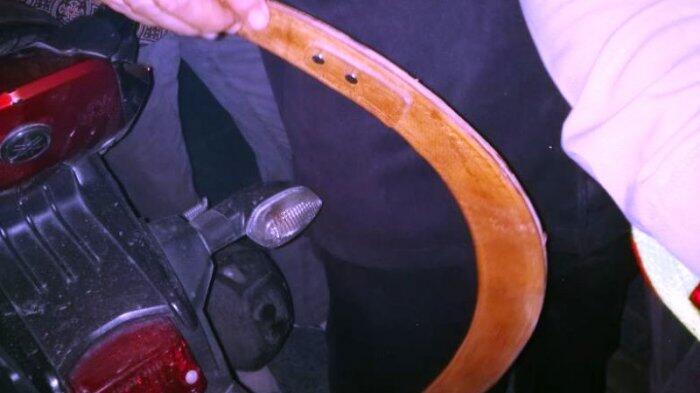 odus Tuduh Anak Geng, Fadil Rampas Ponsel Agung