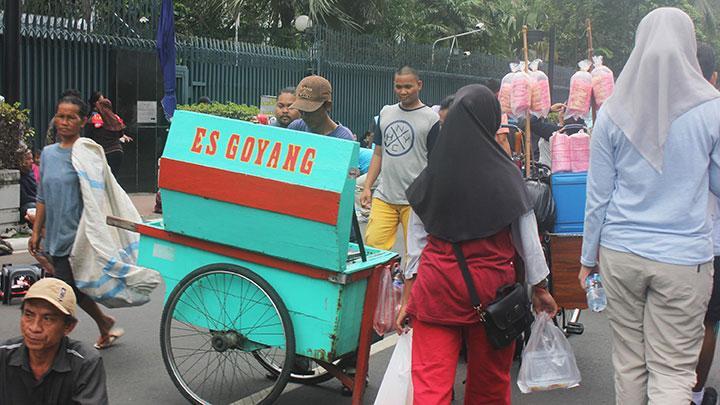 Pedagang di Jalan Sudirman Minta Tempat seperti PKL Tanah Abang 