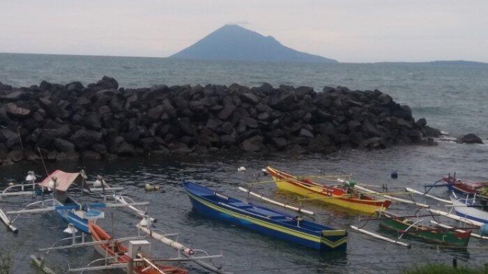 Warga Diminta Waspada Gelombang Laut di Perairan Natuna Mencapai 4 Meter