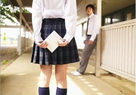 Tipe-tipe kisah cinta yang sering kejadian di SMA kayak Dilan