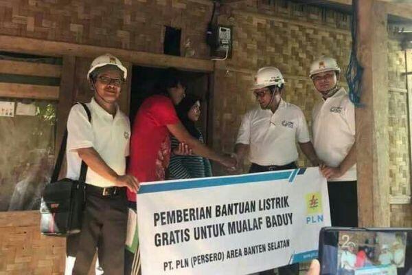 Listrik Gratis Bagi Mualaf Baduy, PLN Akui Salah Bawa Spanduk