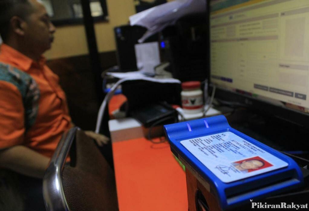 Warga Cirendeu Desak Pemerintah Segera Atur KTP Penghayat Kepercayaan