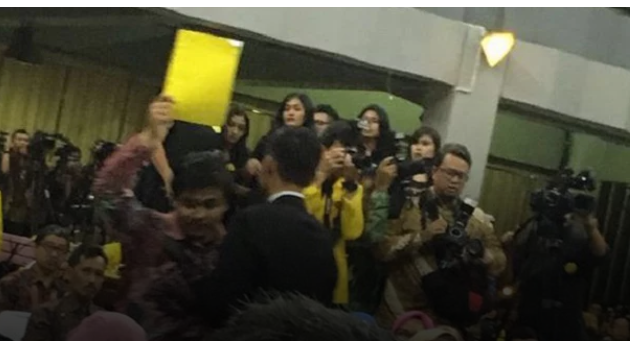 Aksi Kartu Kuning Sangat Elegan, Jokowi Harus Berterima Kasih