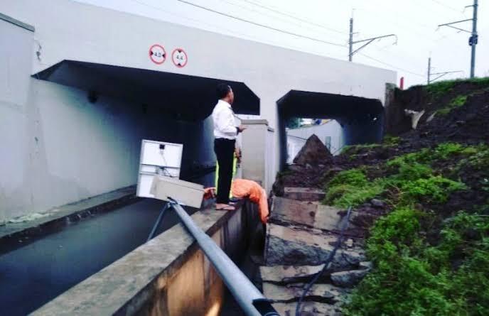 Longsor, Kereta Bandara Dihentikan Sementara