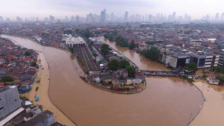 Pemandangan Udara Banjir yang Merendam Kampung Melayu