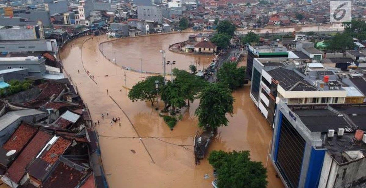 &#91;Info Banjir&#93;Akses Jalan Kampung Melayu - Jatinegara Ditutup Karena Banjir