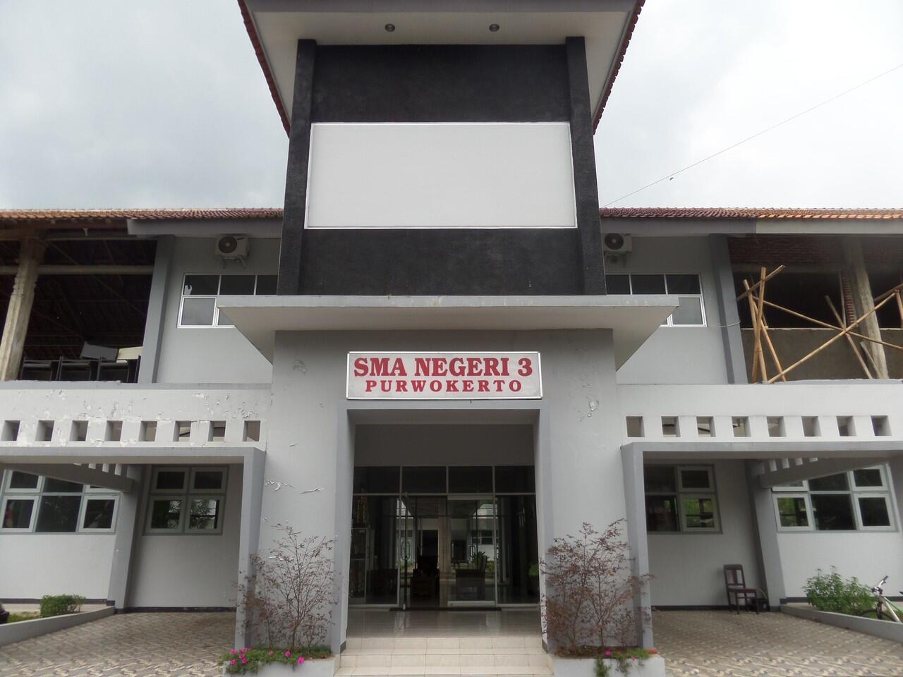SMA N 3 Purwokerto &#91;Yang Merasa Mampir&#93;