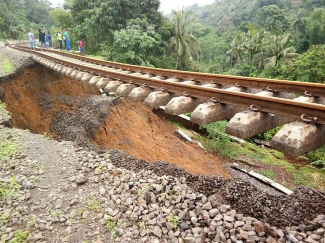 Korban Tewas Longsor Cijeruk Tiga Orang
