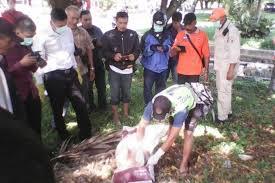 Warga Heboh!! Di Temukan Karung YAng Berumuran Darah