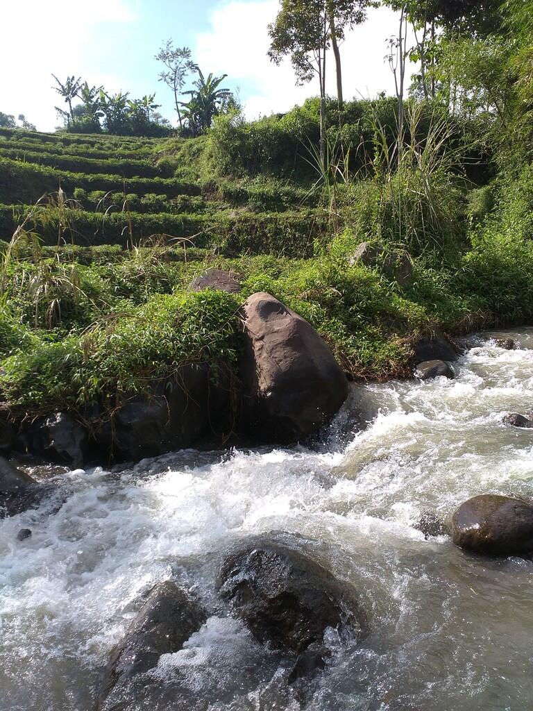 Pemandangan Alam Pegunungan Arjasari
