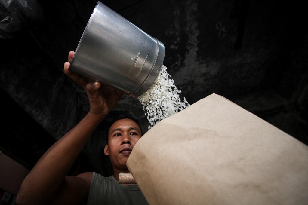 Disambangi Sandi, Pedagang Keluhkan Harga Beras Masih Mahal