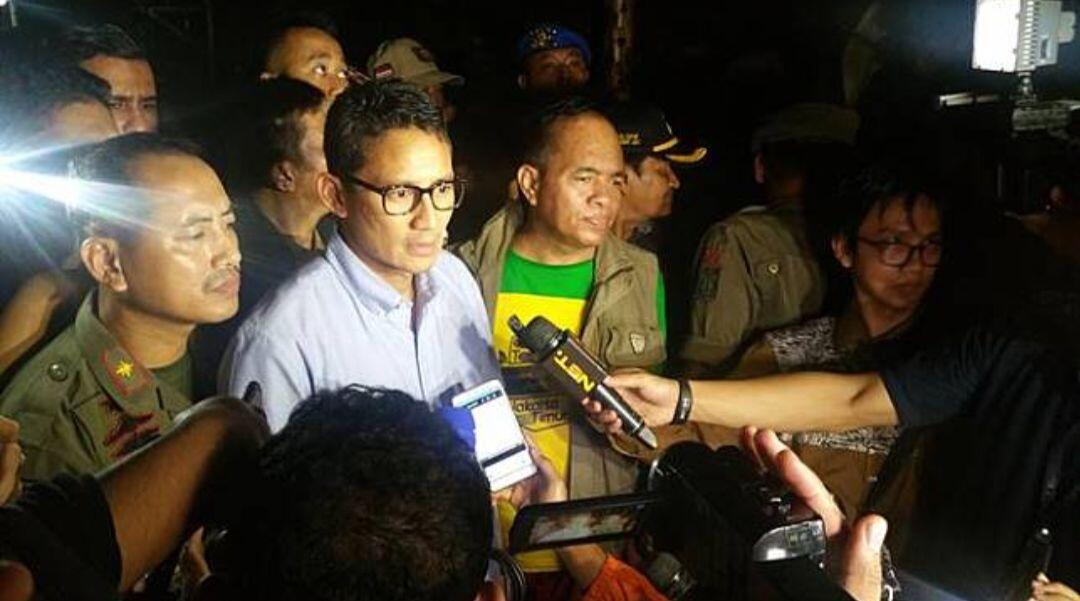 Normalisasi Sungai, Sandi : Bukan Digusur, Warga Pindah Sendiri