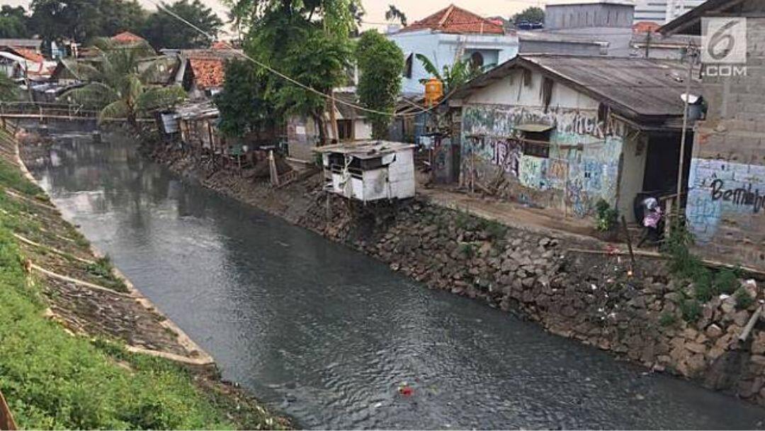 Normalisasi Sungai, Sandi : Bukan Digusur, Warga Pindah Sendiri