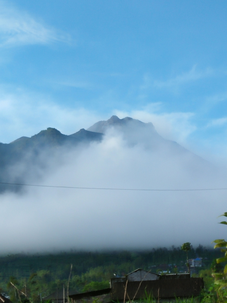 Catatan Pendakian Gunung Merapi ( Merapi Ndak Pernah Ingkar Janji )