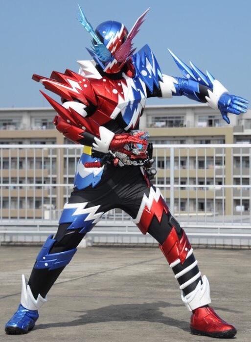 Kamen Rider Build,, Serial Superhero Yang Bertemakan Perang Saudara 