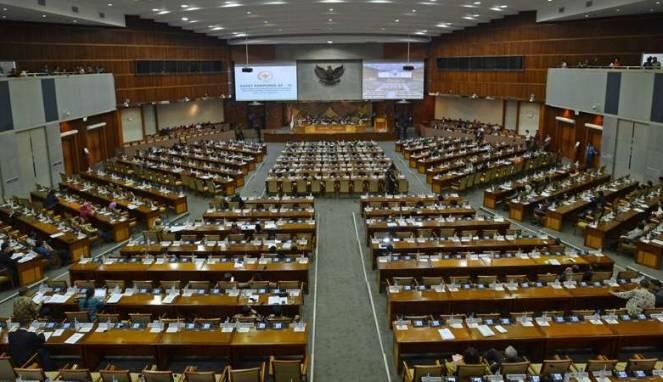 Hina Anggota DPR Kini Bisa Dilaporkan ke Polisi