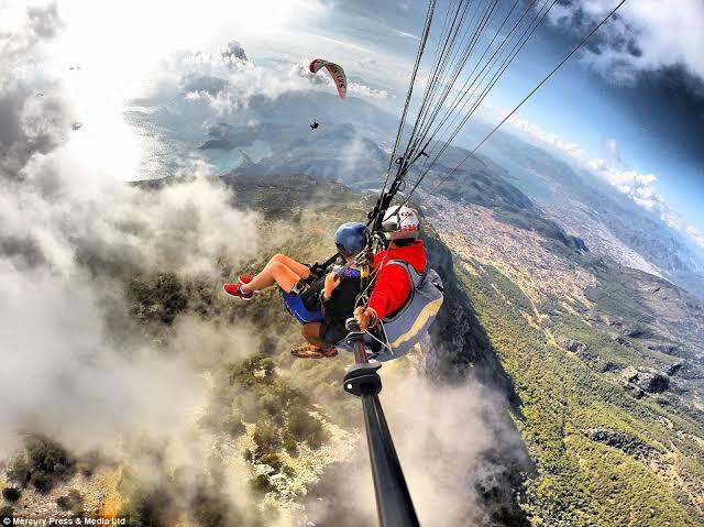 Selfie Ria Di Cakrawala