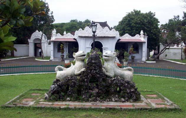 Jika Hanya Punya Waktu 6 Jam di Cirebon, Sebaiknya ke Mana Saja?