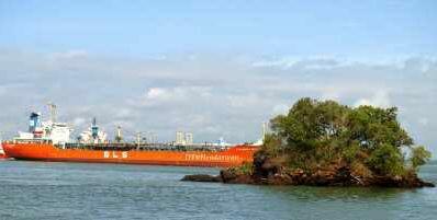 Makam Syarifah Maryam:Makam Keramat Pulau Tukung
