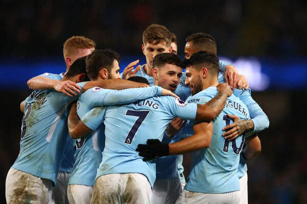 Premier League Pekan ke-27: Rekor Buruk Mourinho Berlanjut, Man City Menjauh
