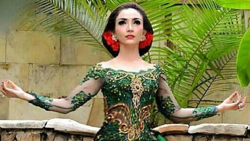 Artis Seksi Roro Fitria Tercyduk Pakai Narkoba Malam Valentine's!