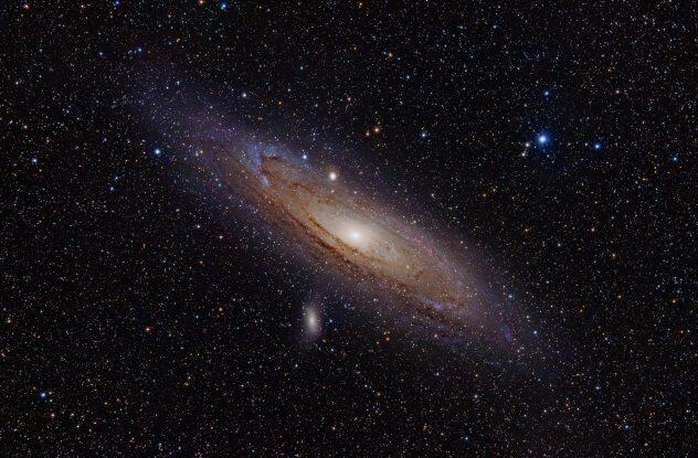 Galaksi dengan satu triliun bintang, Andromeda!