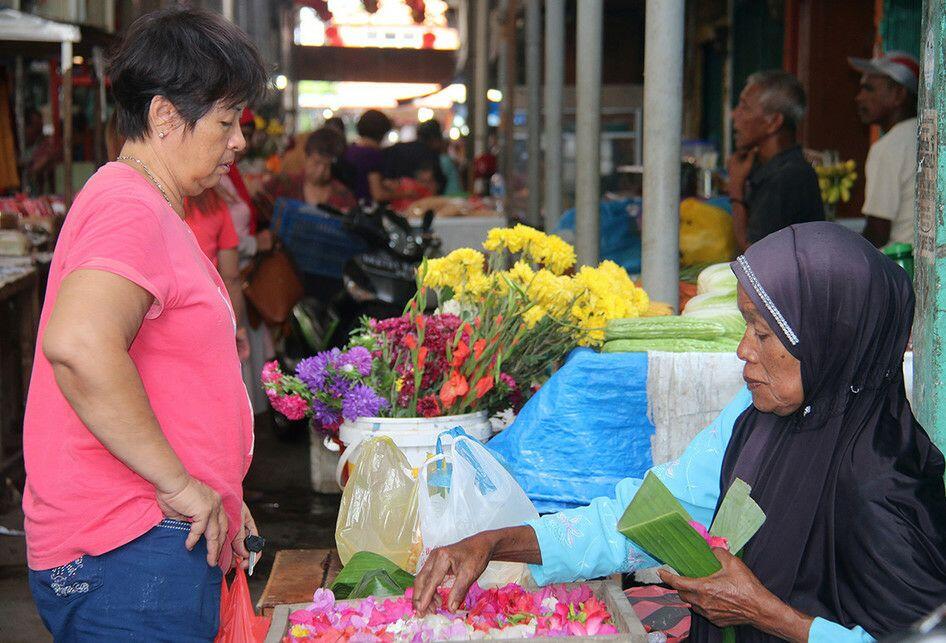 Merawat Kerukunan di Pasar Keberagaman di Aceh