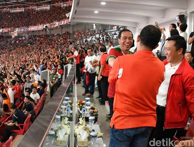 Kemesraan Jokowi-Anies Sebelum Insiden Pencegahan oleh Paspampres