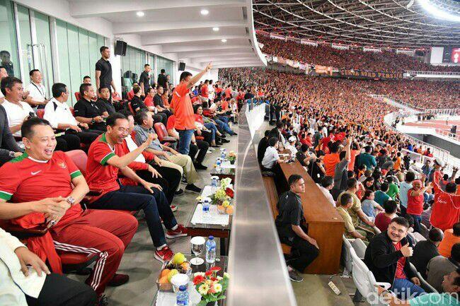 Kemesraan Jokowi-Anies Sebelum Insiden Pencegahan oleh Paspampres