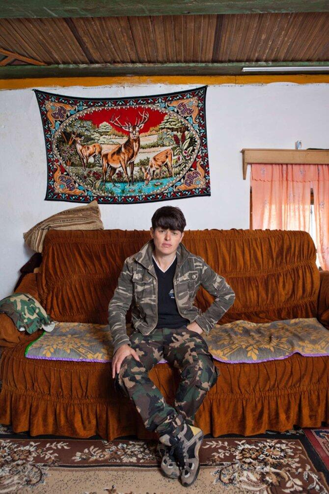 Tolak ketidakadilan, perawan-perawan Albania pilih jadi pria sampai tua