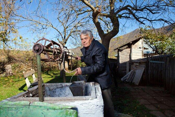 Tolak ketidakadilan, perawan-perawan Albania pilih jadi pria sampai tua