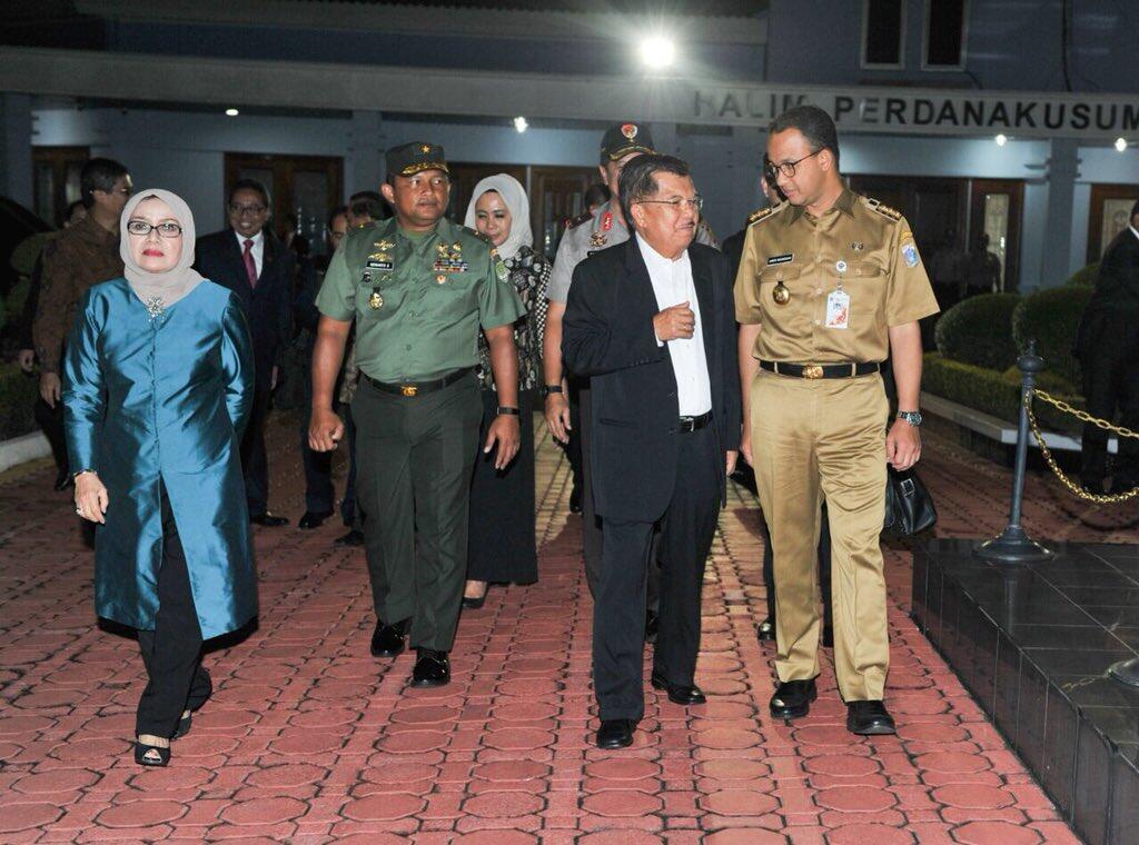 Setelah Dicegat Paspampres di Piala Presiden, Wapres JK Lakukan Hal Ini pada Anies