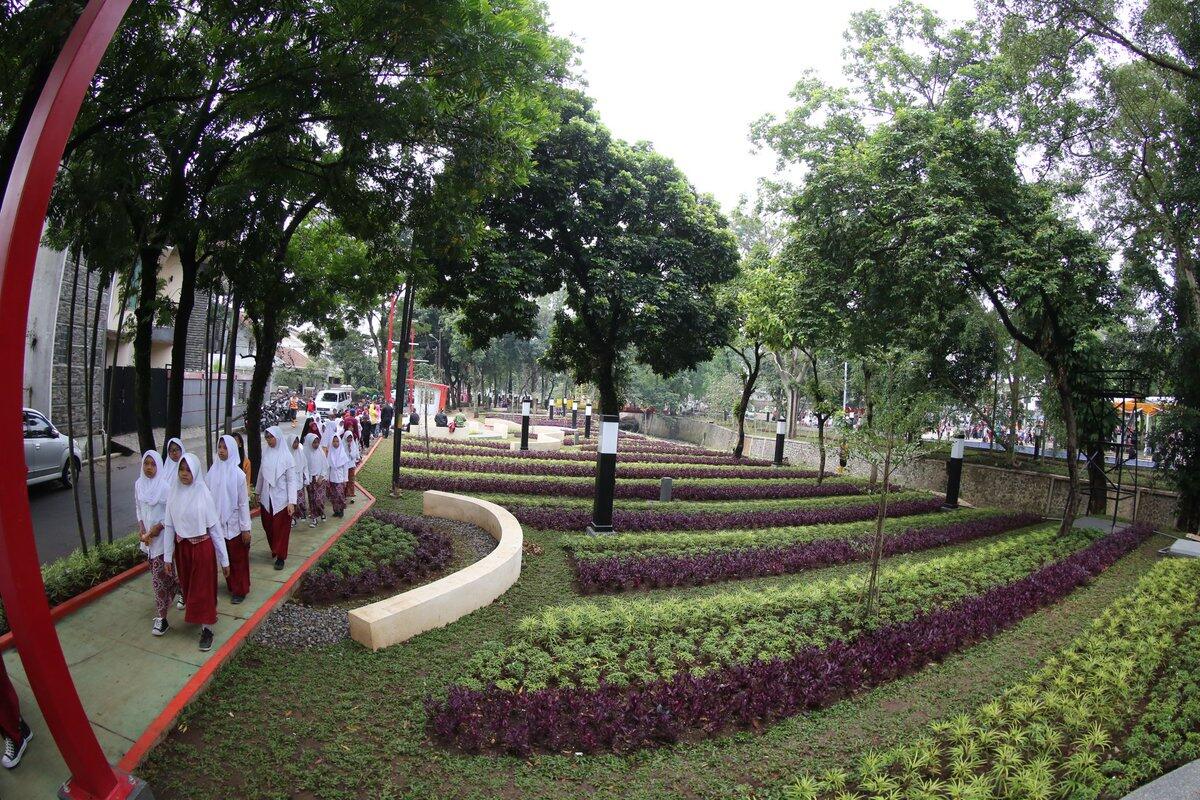 Taman Terpanjang di Kota Bandung