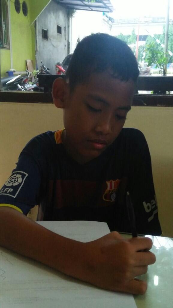 Diusir Ibu Tiri, Anak Ini Telantar hingga Kelaparan