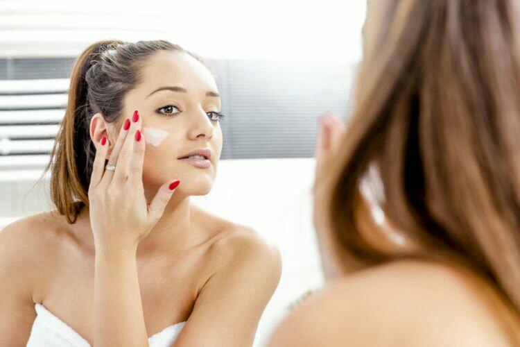 Punya Kulit Hitam Manis? 
Tips make up ini perlu kamu coba!