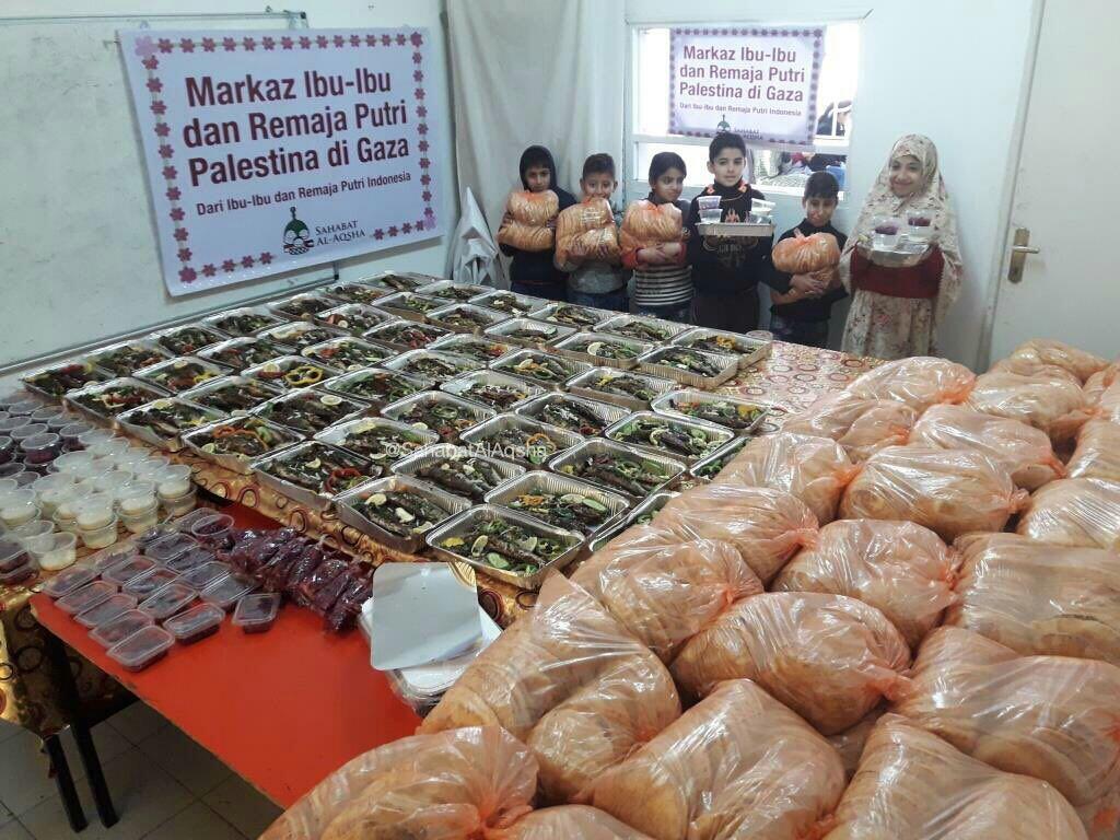 Berbagi Kebaikan Ala Masyarakat Indonesia dan The Power Of Emak-emak Gaza