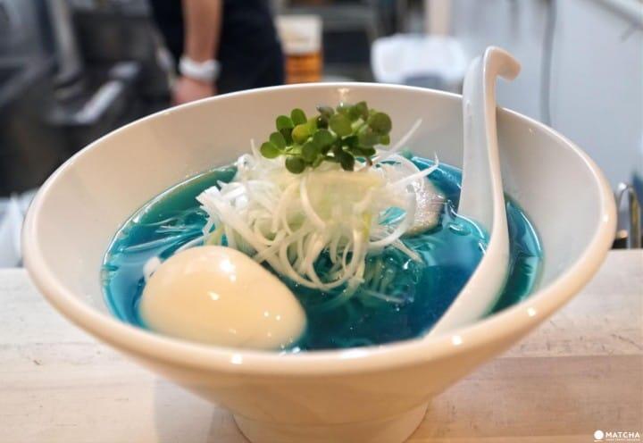 Kipposhi, Kedai Ramen di Jepang yang Menawarkan Kaldu Berwarna Biru