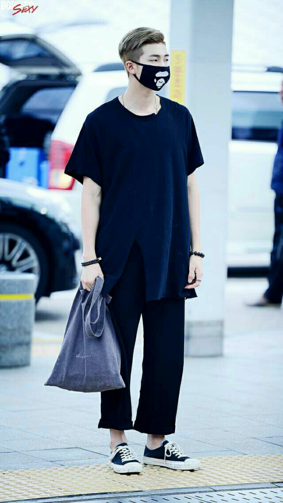 Ingin Keren? Cobalah 8 Style Berpakaian Idol-idol Ini