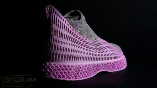 Ntaps, Seniman Ini Membuat Sepatu Dari Bahan Rumput Laut, Hasilnya Wow!