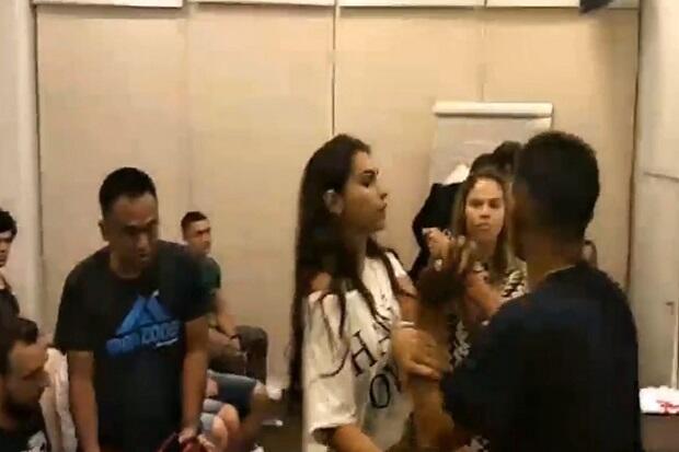 Polisi Gerebek Kursus Berhubungan Seks