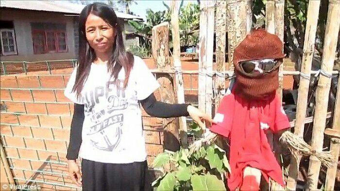 Usir Arwah Janda Penasaran, Desa Ini Pasang Orang-orangan Sawah dengan Alat Kelamin