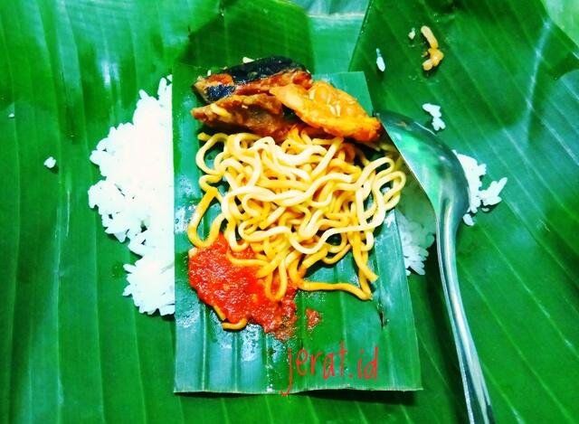 Nasi Jinggo, Nasi Bungkus Khas Bali yang Murah dan Enak